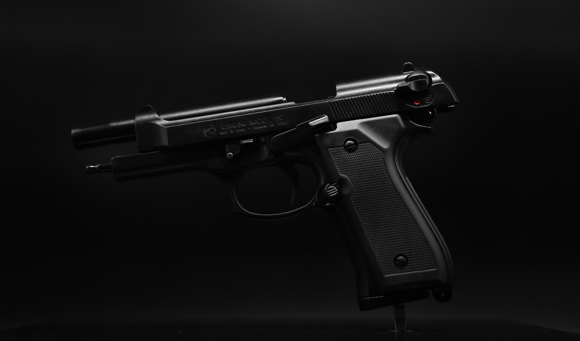 Pistola Detonadora Bruni 92F