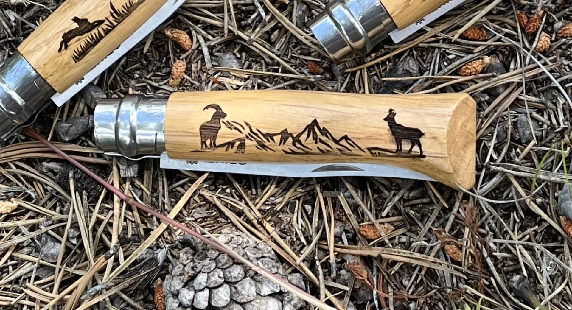 Navaja de Bolsillo Opinel N°08 con Grabado Animalia Gamuza