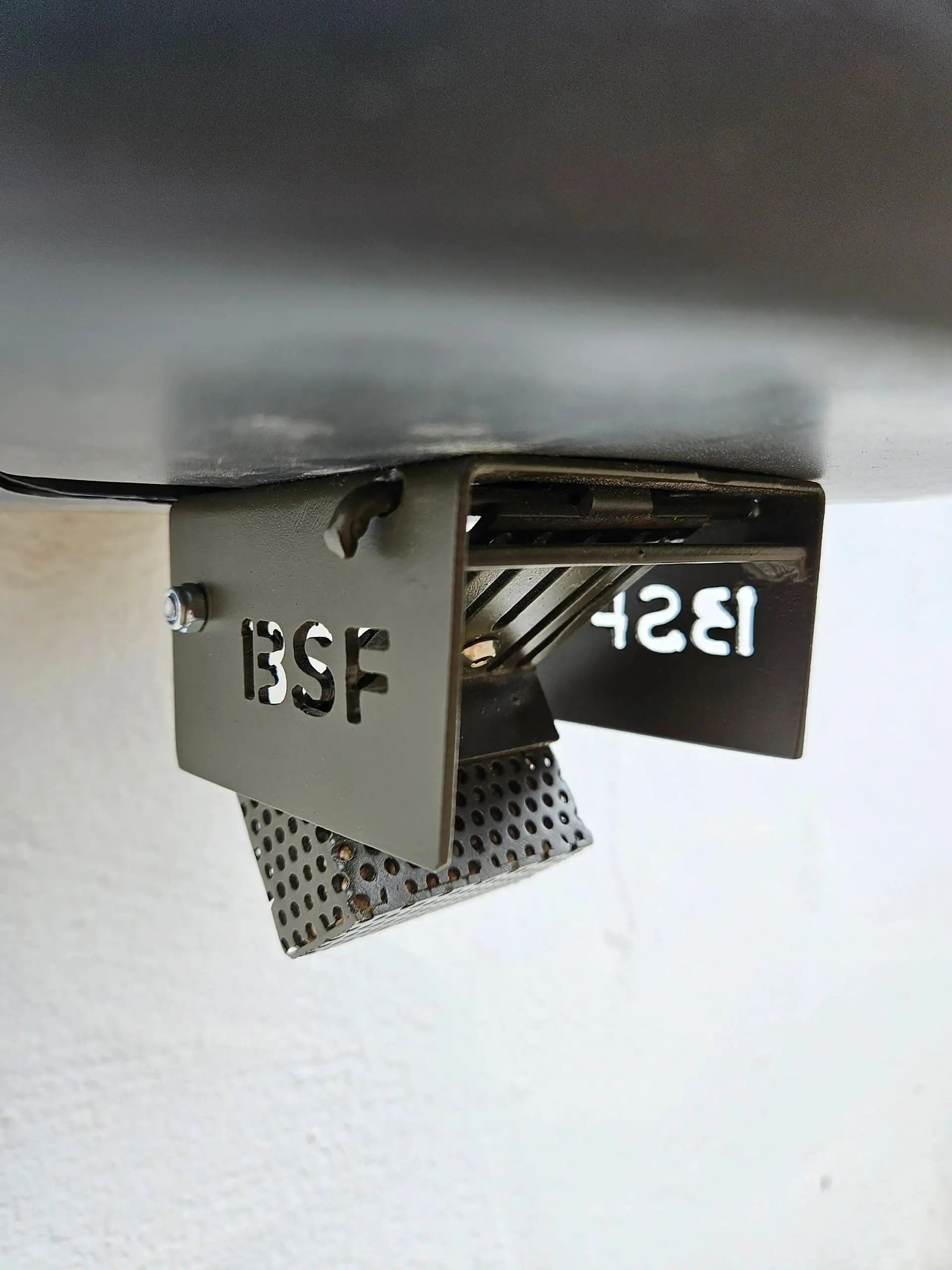 Dispensador Automático Trampilla BSF Yimi para Comedero