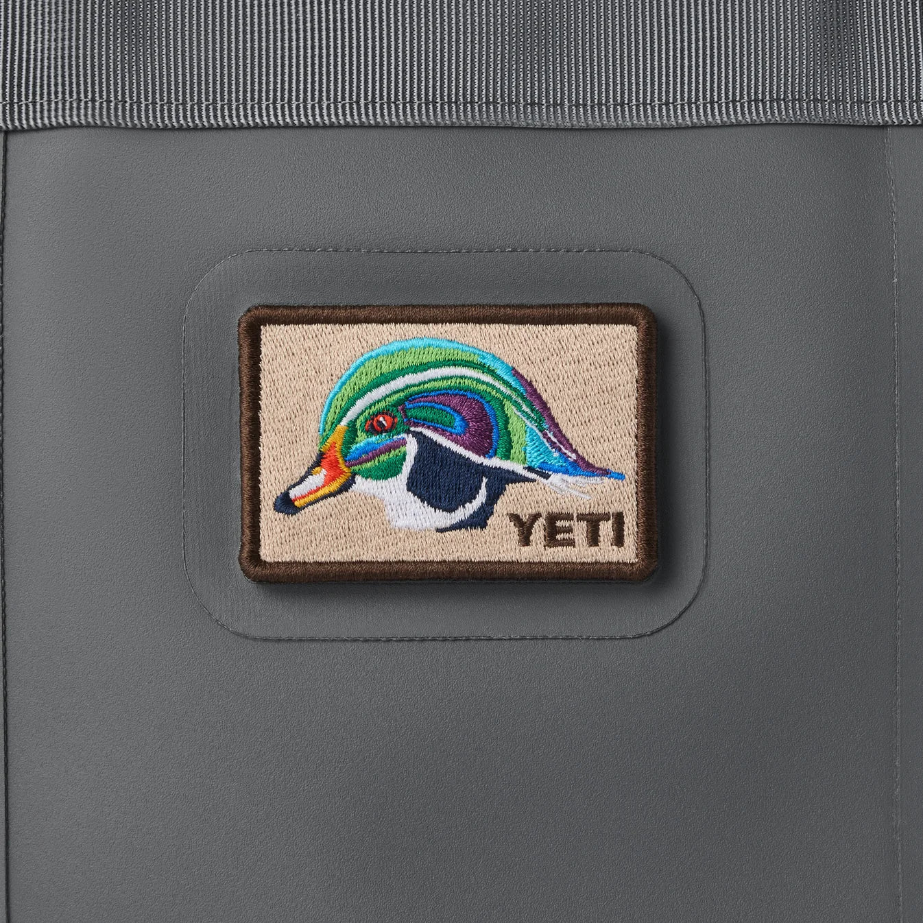 Parche YETI Pato de Madera