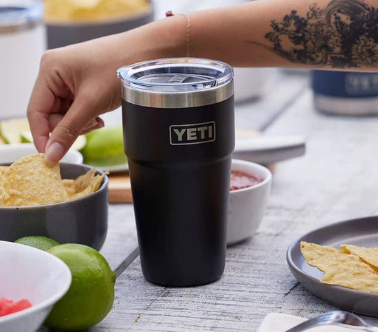 El Vaso Apilable YETI RAMBLER® con Tapa MagSlider™