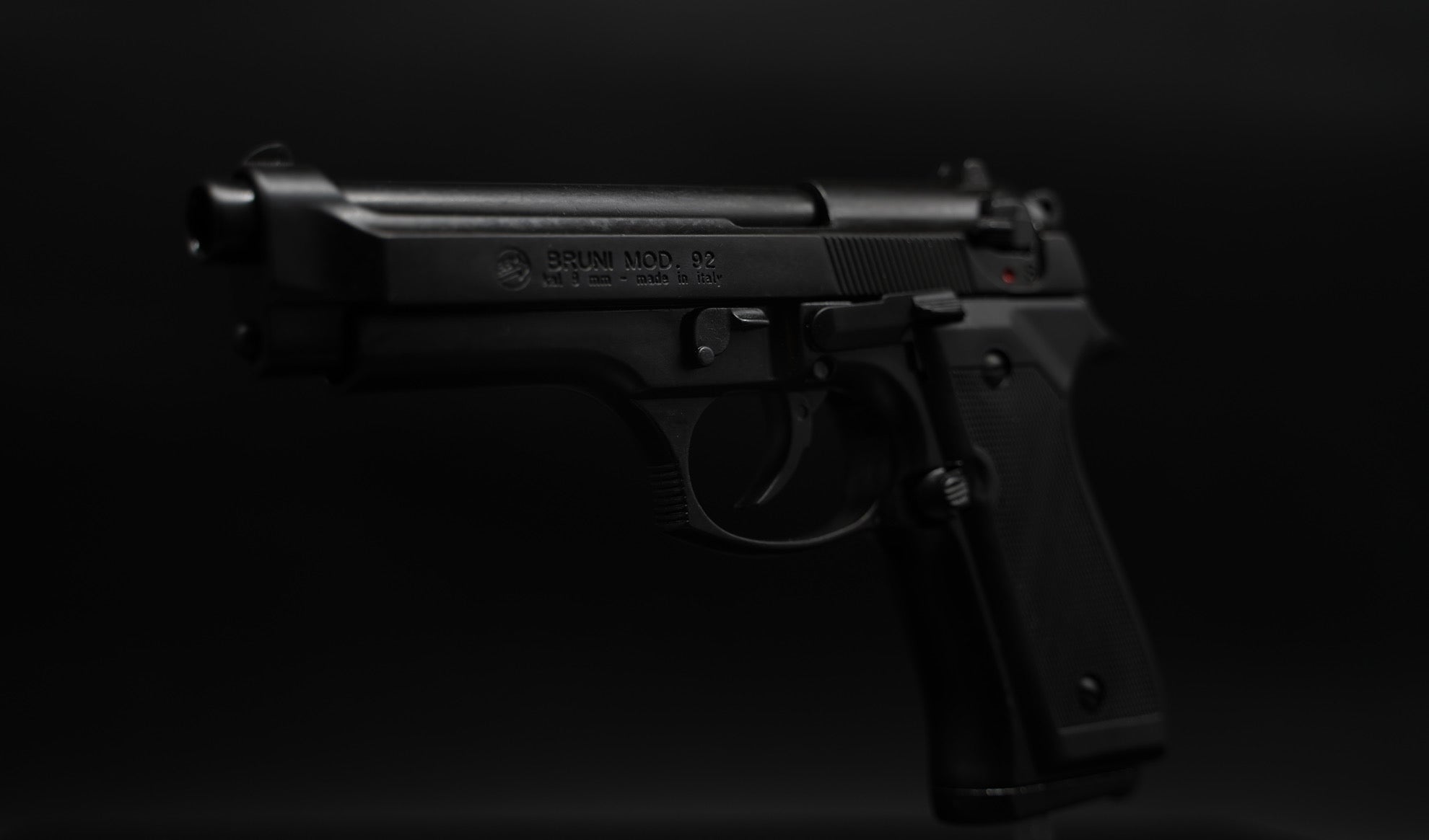 Pistola Detonadora Bruni 92F