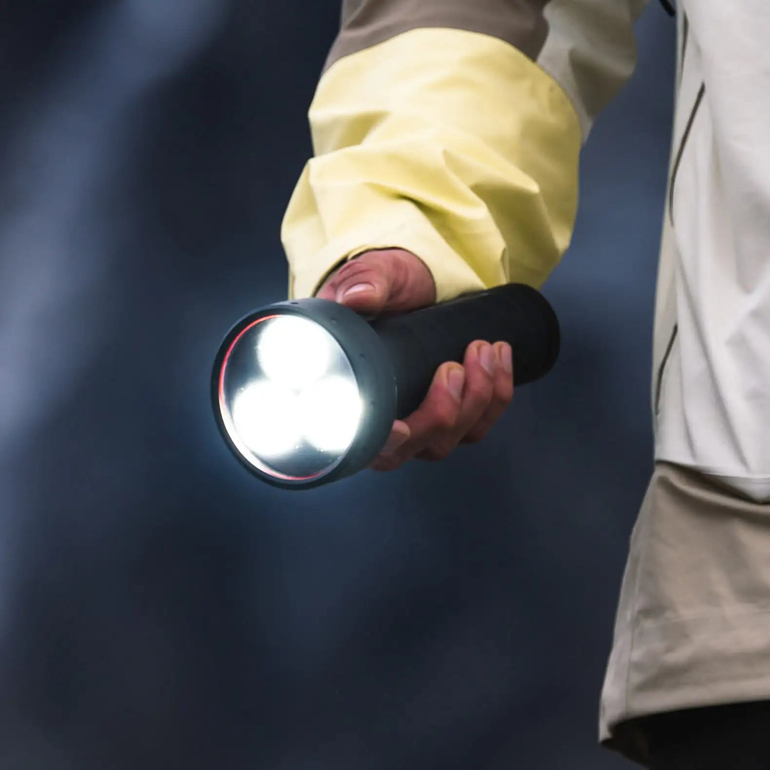 Linterna Ledlenser P18R