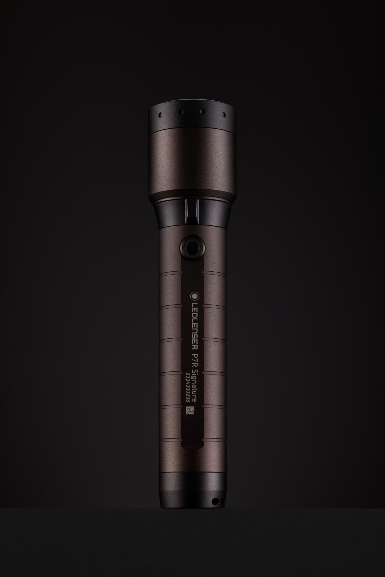 P7R Signature Flashlight