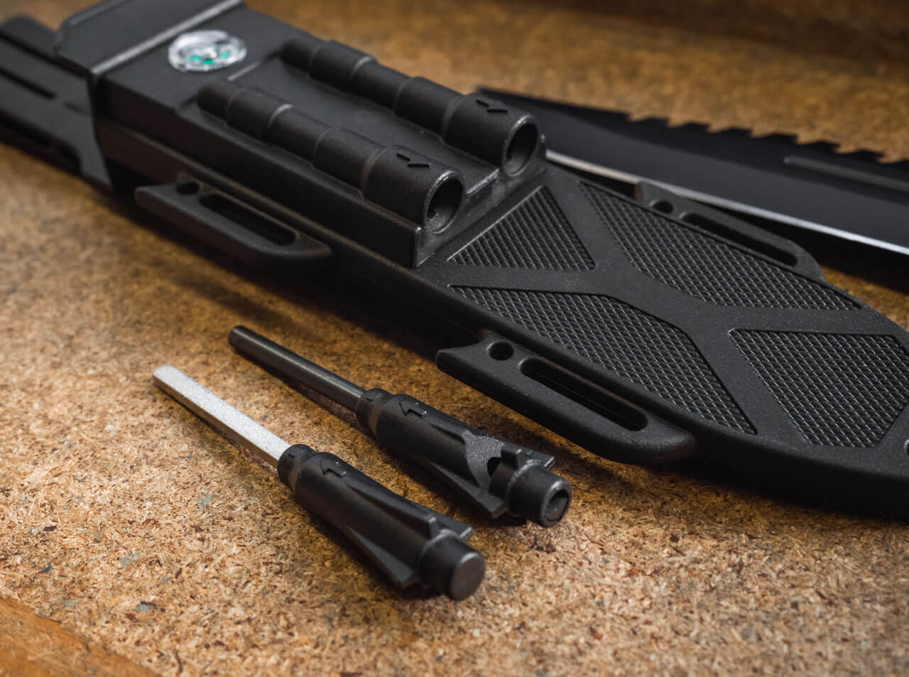 Cuchillo Supervivencia Böker Magnum M-Spec