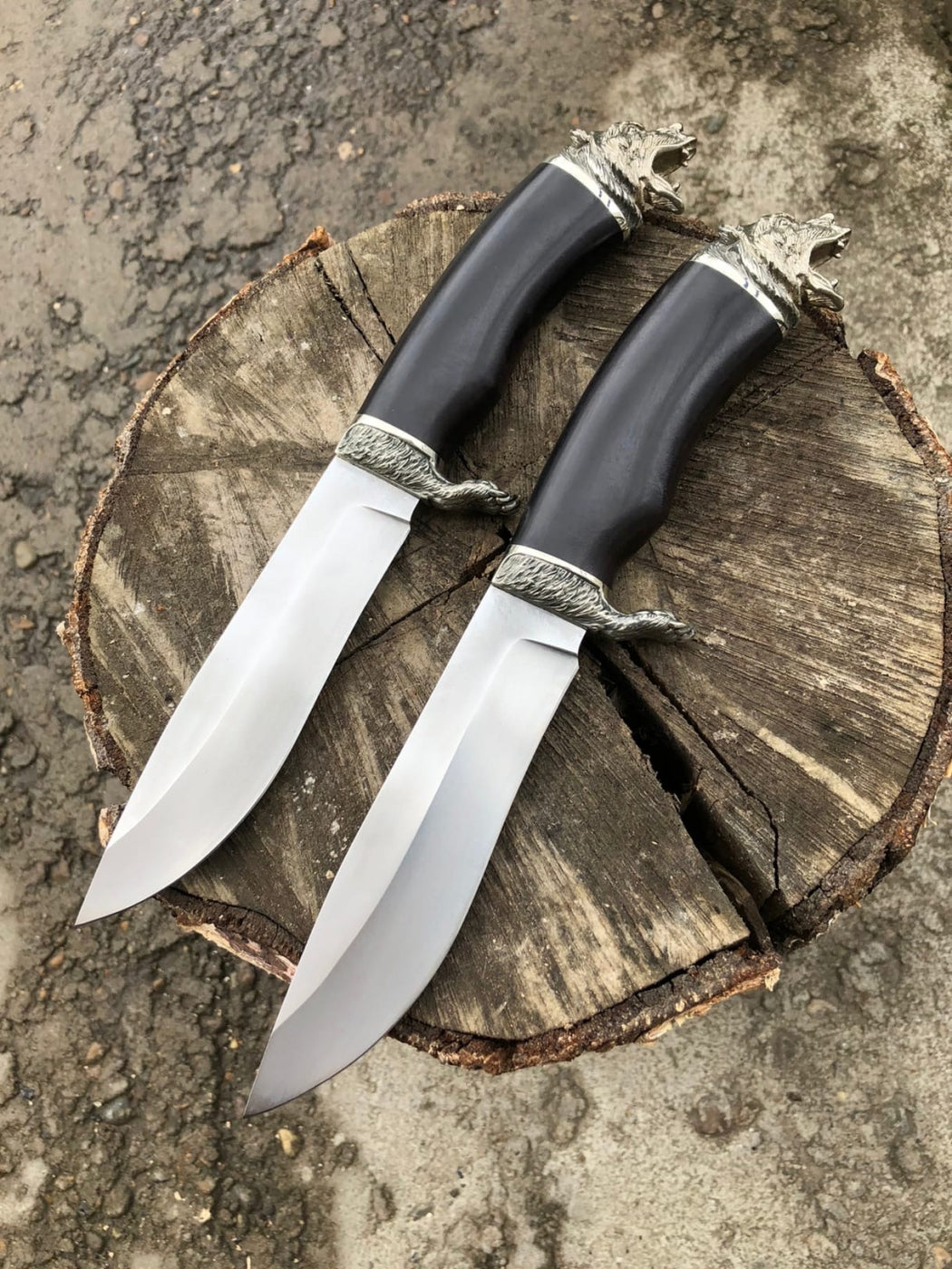 Combat Hunting Knife with Animal Head and Paw Shaped Guard