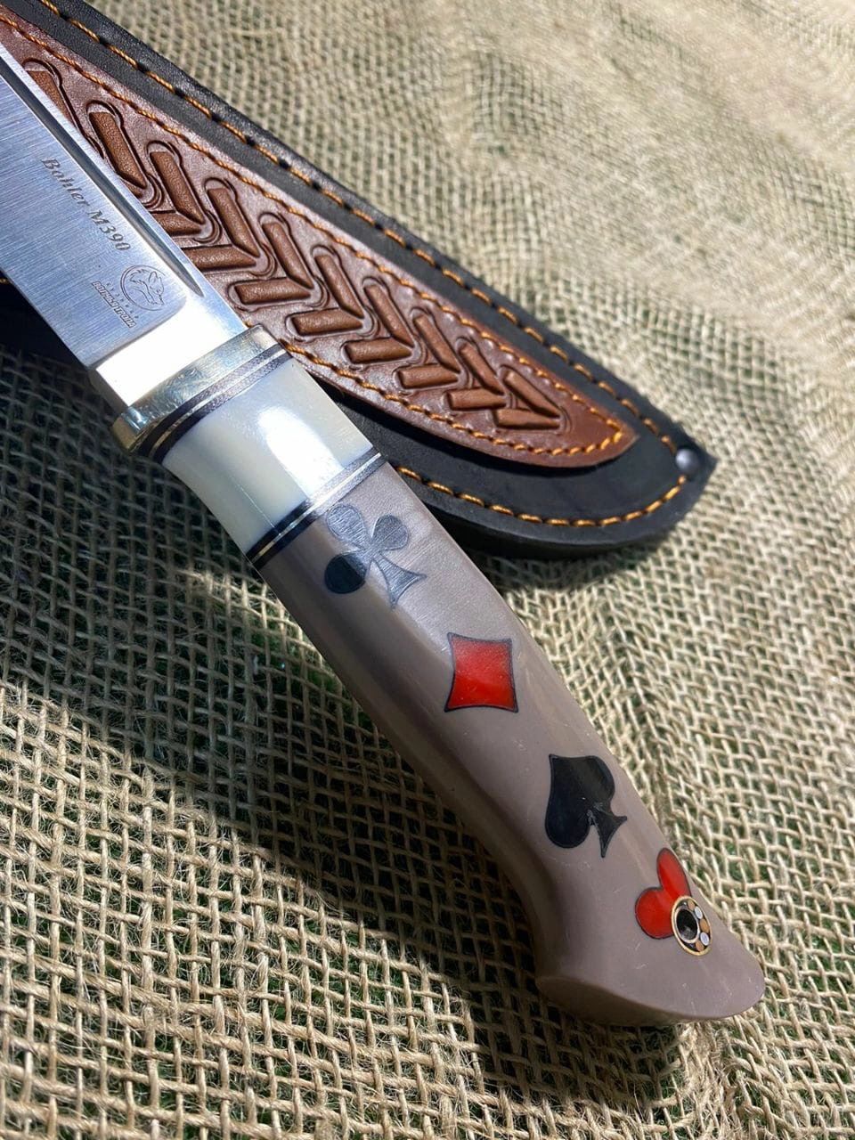 Hunting Knife with 3D Acrylic Handle with Mammoth Tooth
