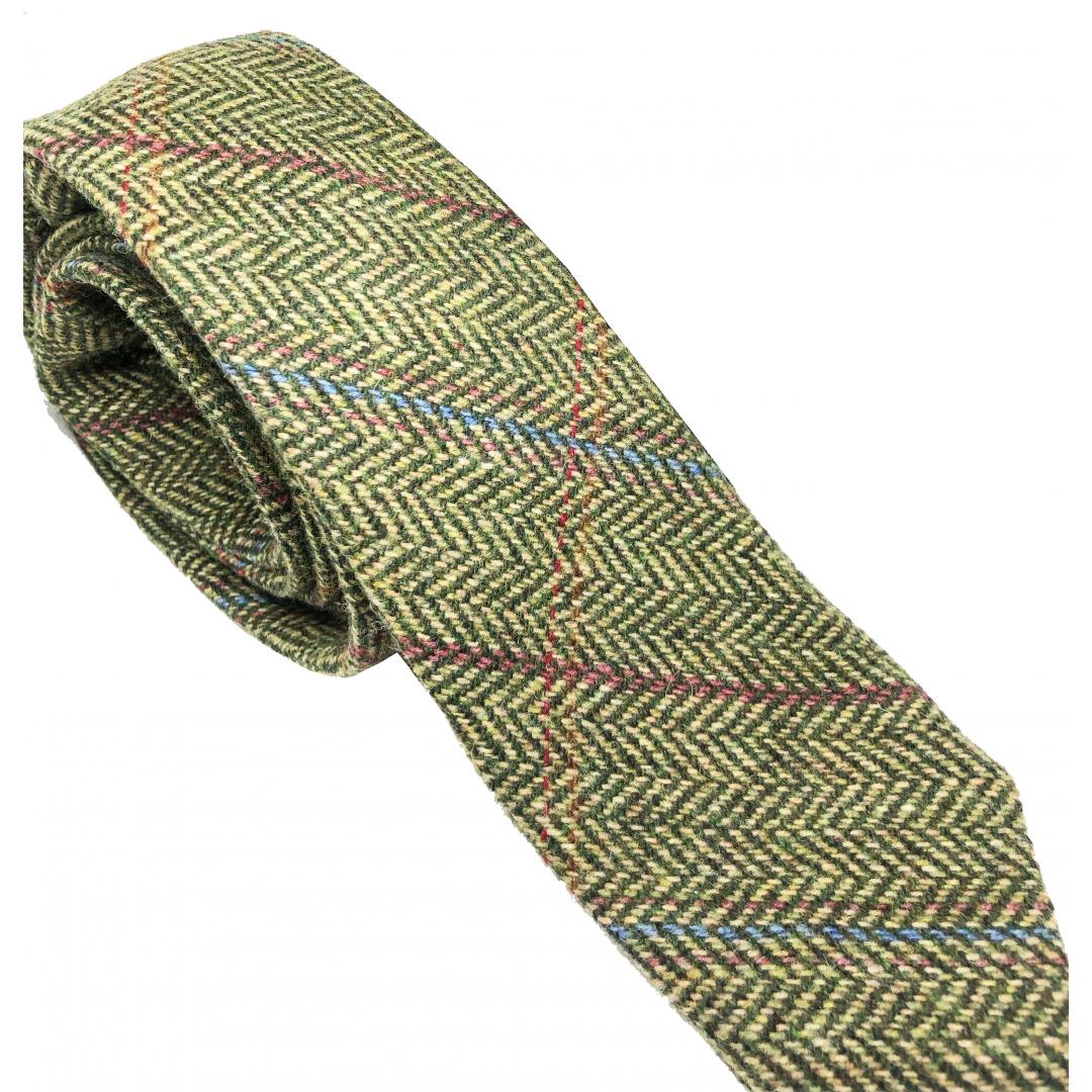 Tweed tie